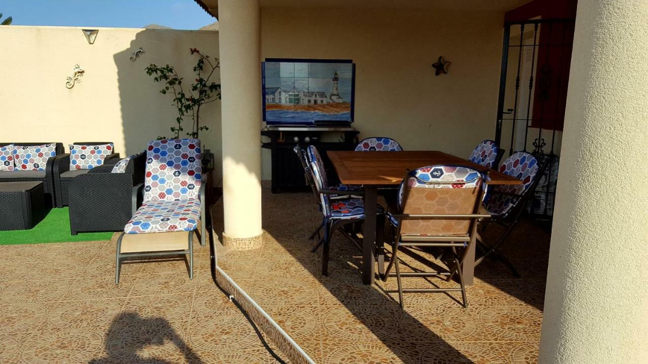 Villa Matheo ボルヌエーボ エクステリア 写真
